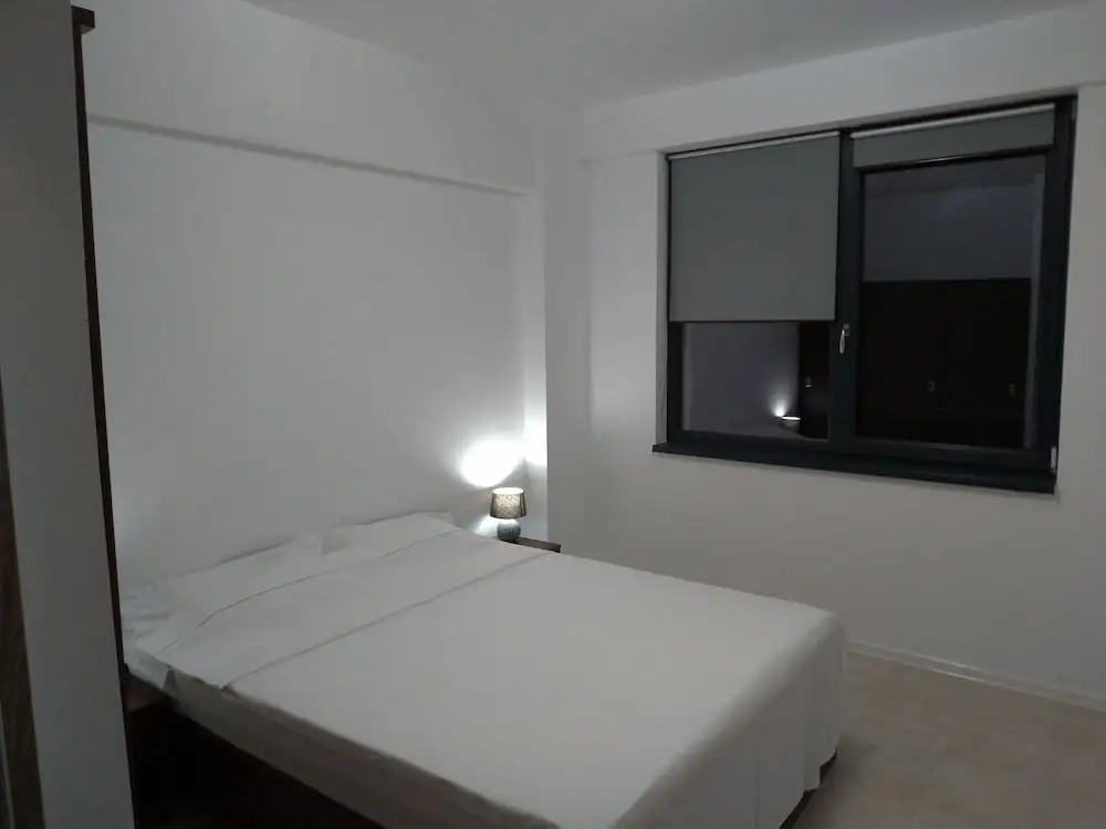 2 Rooms Apartment, max 5 Adults, Splendid View on the Beach and the sea