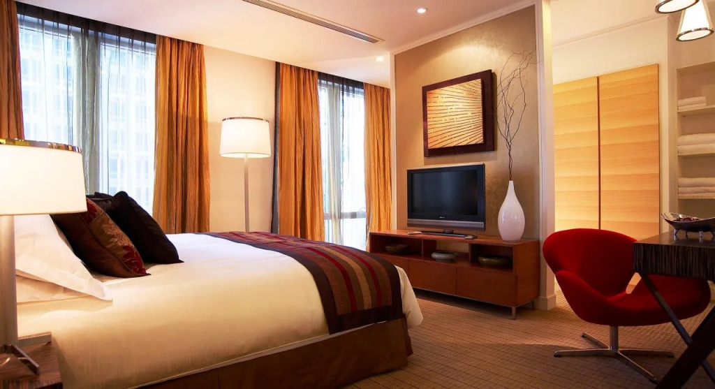 Fraser Suites CBD
