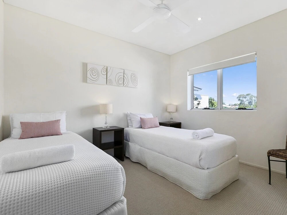Stunning Riverfront Apartment in Noosaville - Unit 2 Wai Cocos 215 Gympie Terrace