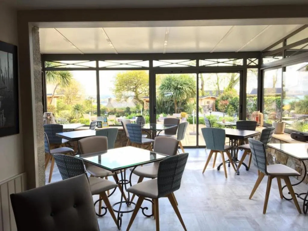 Hôtel Les Agapanthes-Logis Hôtel