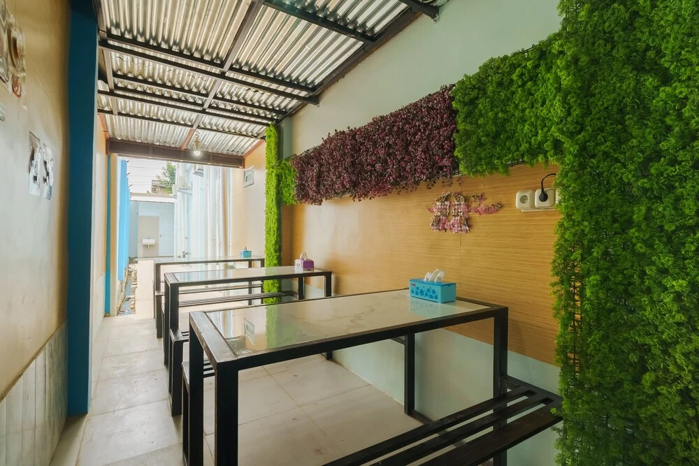 Awan Kost by Reddoorz