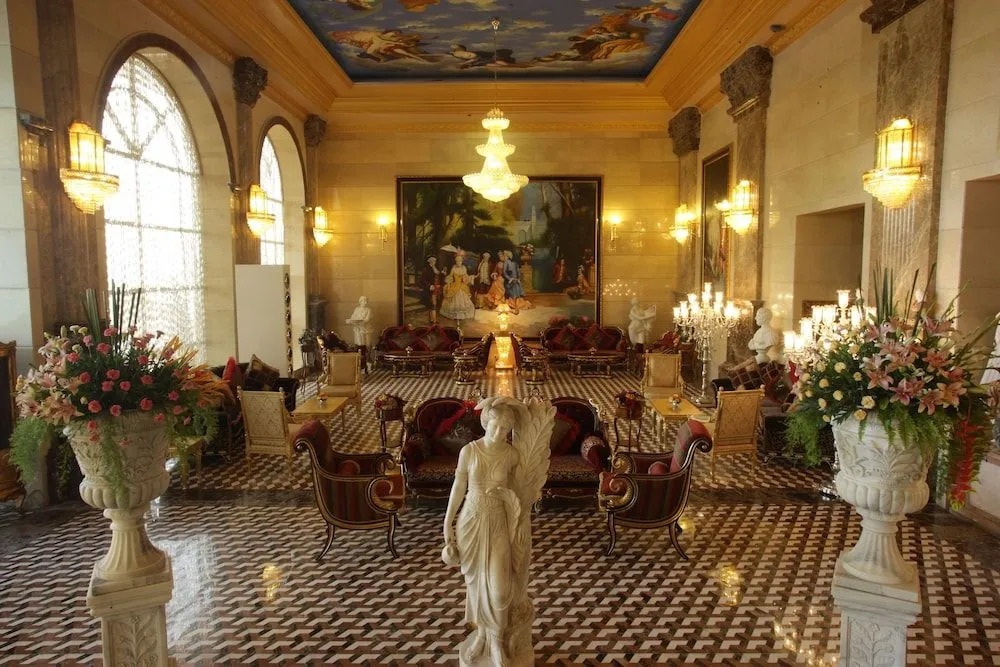 Imperial Grand Palace Hotel