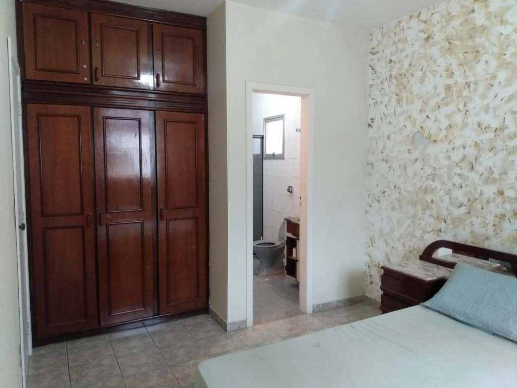 Apartamento a 200m da Praia do Morro com Wifi