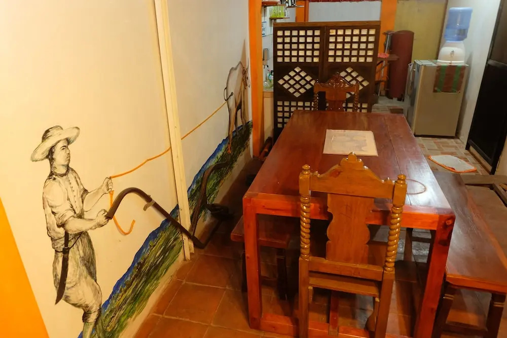The Orange House - Vigan Villa