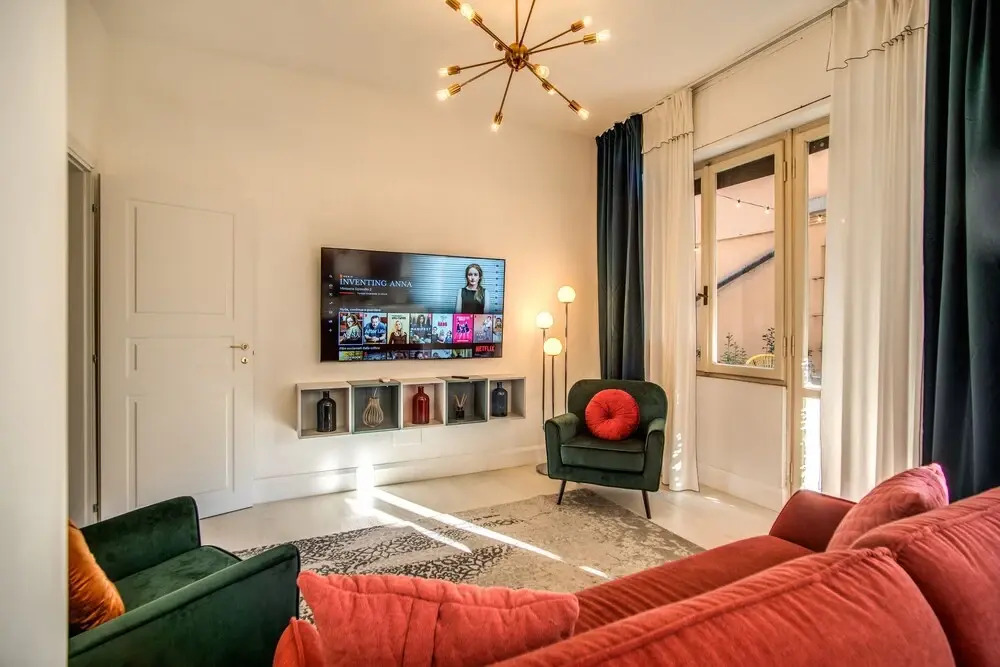 AwesHome White Mirror Apartment&Terrace