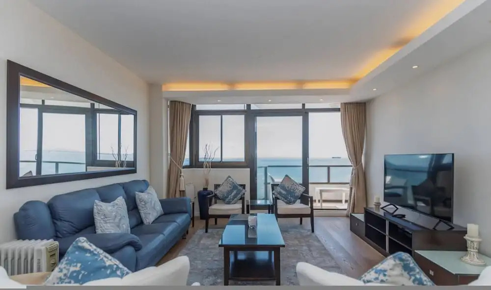 Secure One Bed Uninterrupted Ocean Views