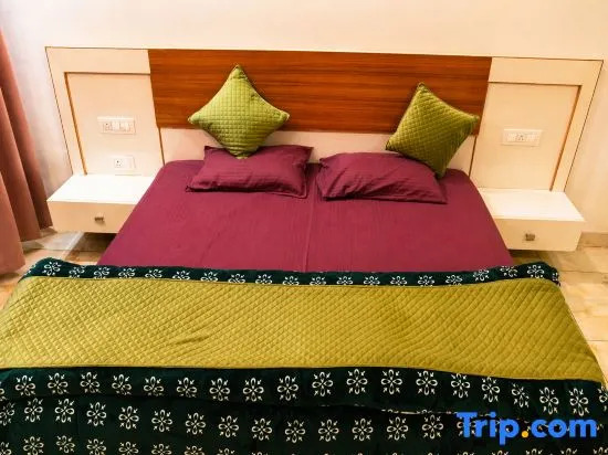 Luxury Villa Aerocity - Stay Royal BNB