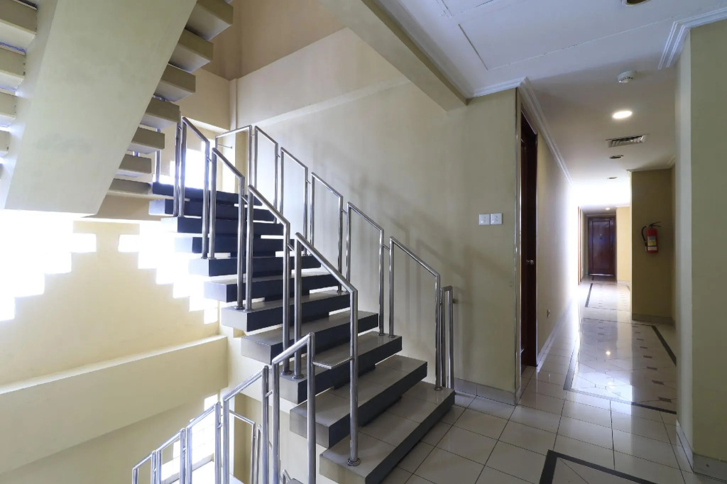 Urbanview Hotel P Residence Asemka