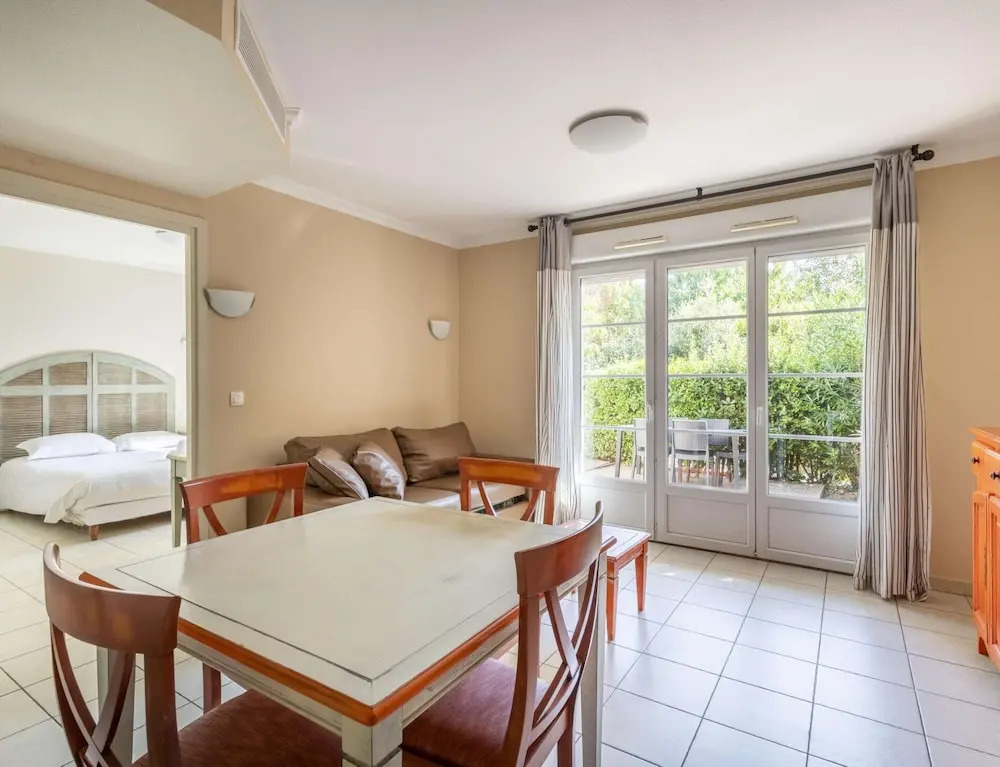 Provencal Family Apartment for 6