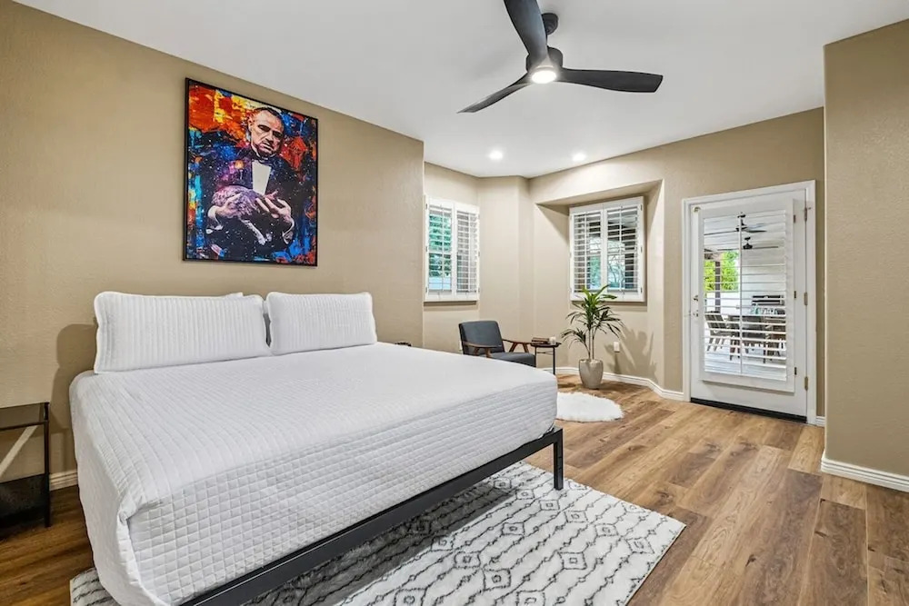 Luxury Lookout Canyon 5 Bdrm Stunner W/htd Pool!