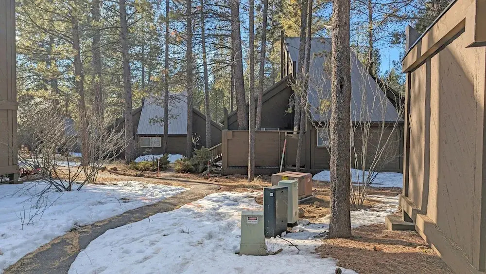 Pole House 10 2 Bedroom Cabin