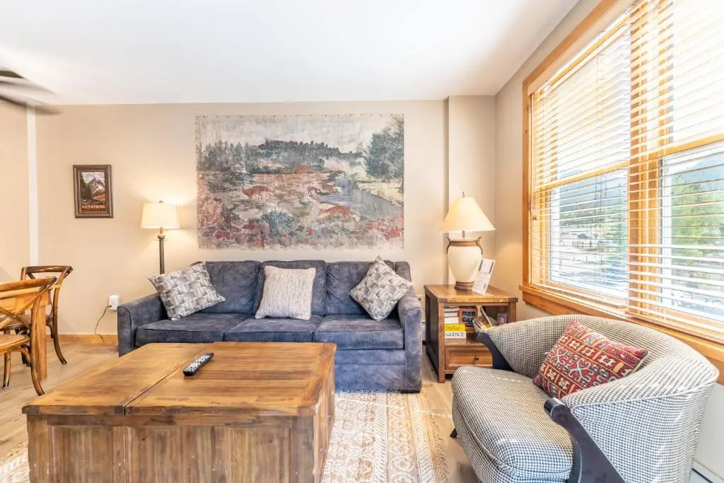 Buffalo Lodge by Summit County Mountain Retreats