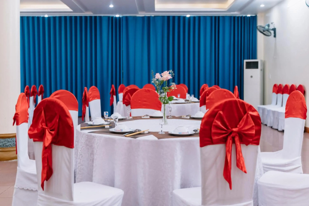 Huy Hoan Hotel