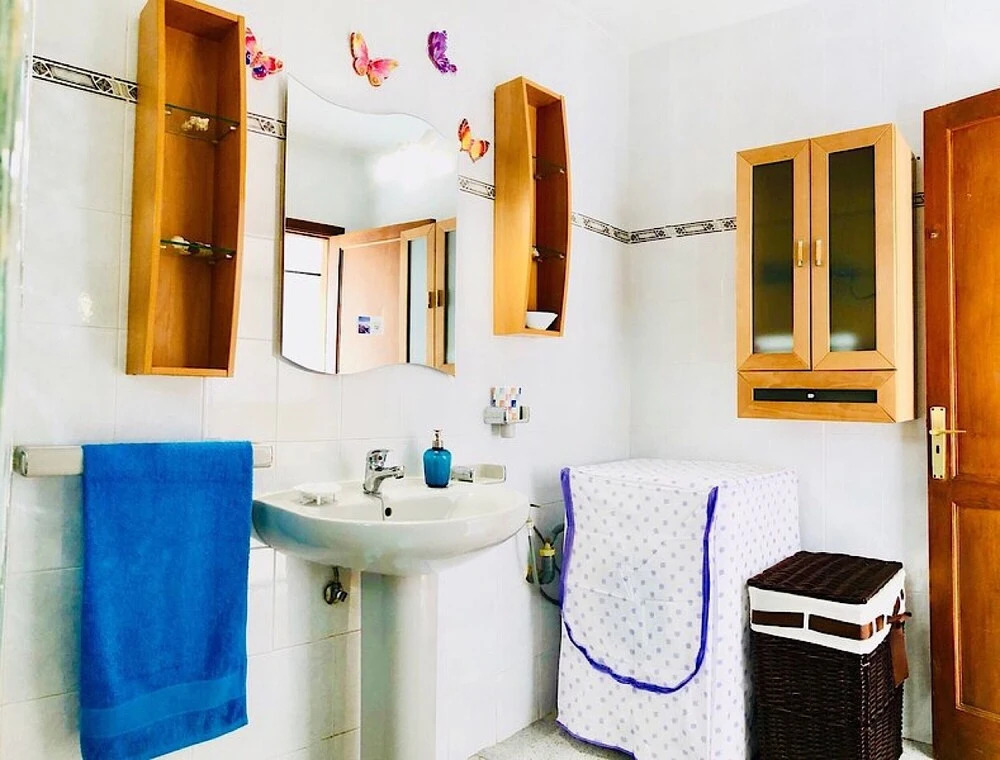 Apartment Oleada With sea Views and Wifi on the Seafront in Caleta de Caballo