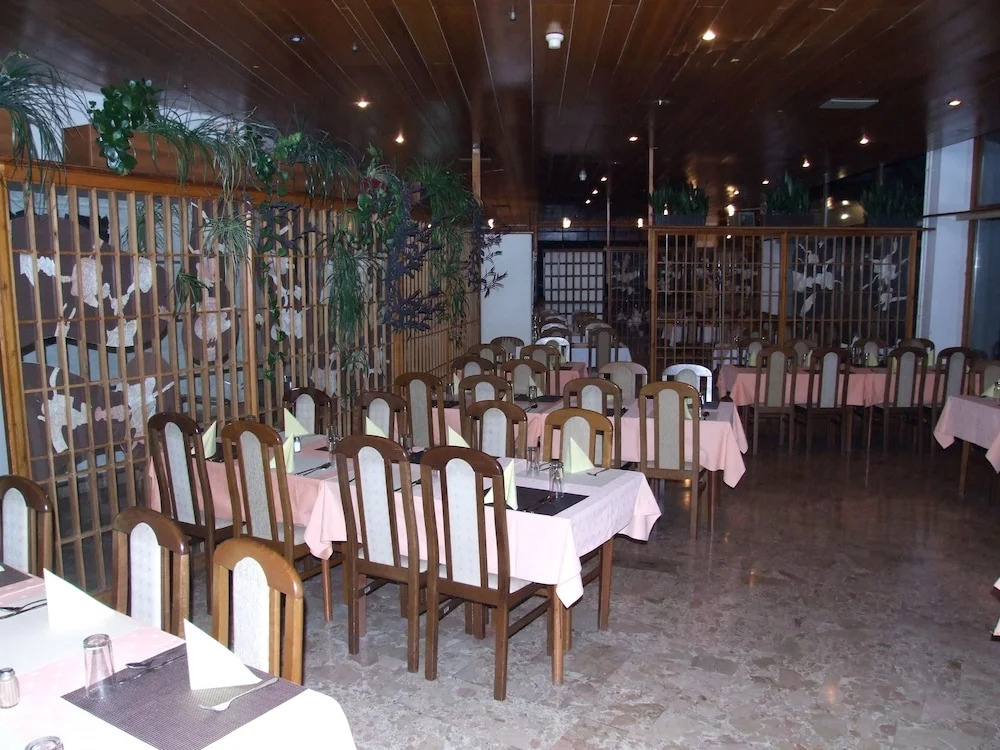 Bat Hotel Bistrica