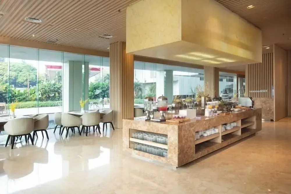 Louis Kienne Hotel Cikarang