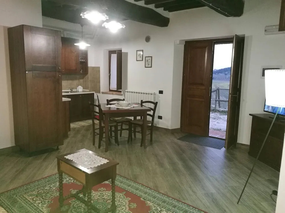 Apartment Rosa With 2 Bedrooms and Outdoor Shared Pool