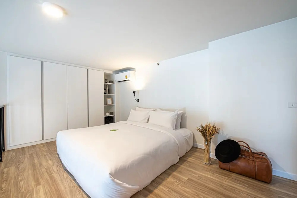 Q-Box Hotel Bangkok Blossom