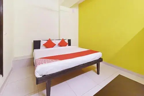 OYO 18304 Flagship Janakpuri