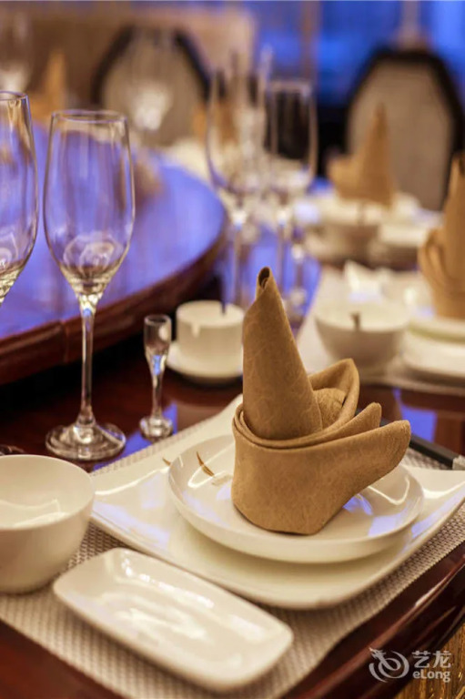 Xinxing Century Hotel