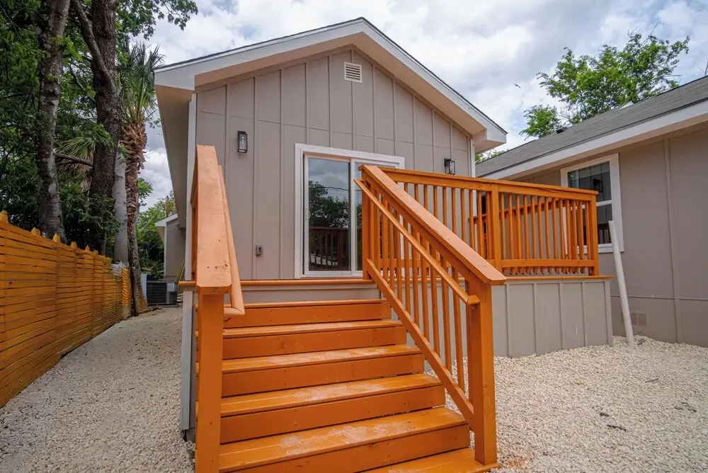 Vibrant 4br/3ba Oasis Near Happy Downtown!