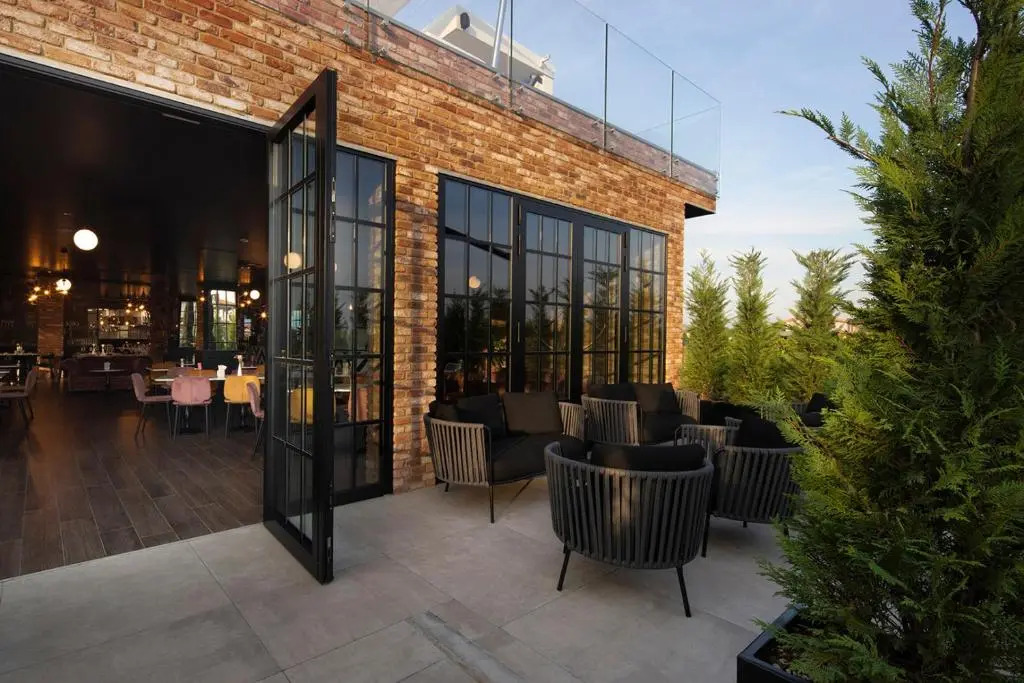 OPHELIA Hotel