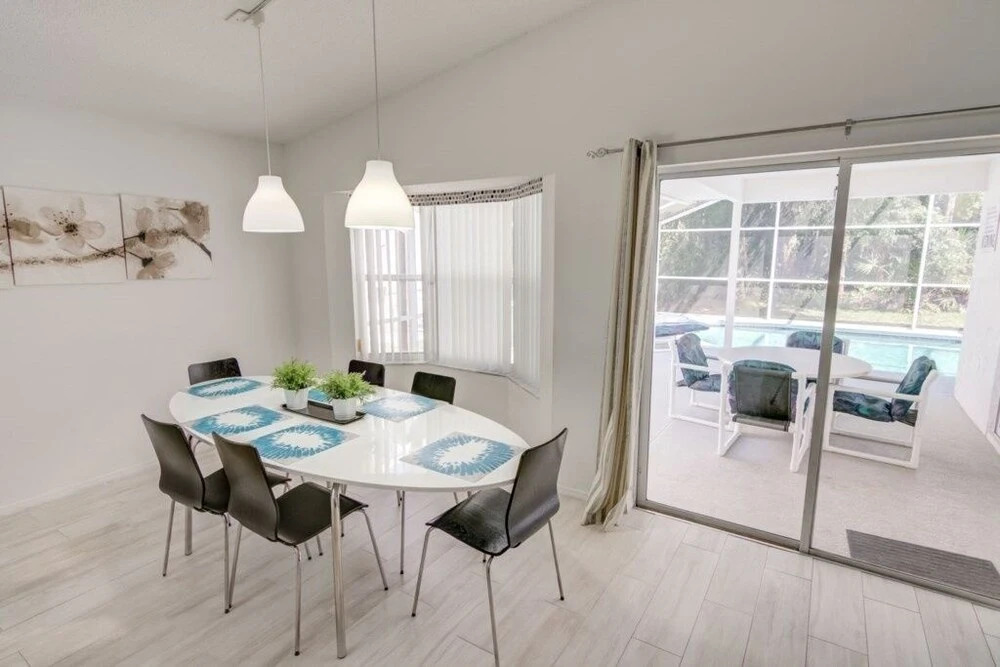 Peaceful Windward Cay 3 Bedroom Home by Redawning