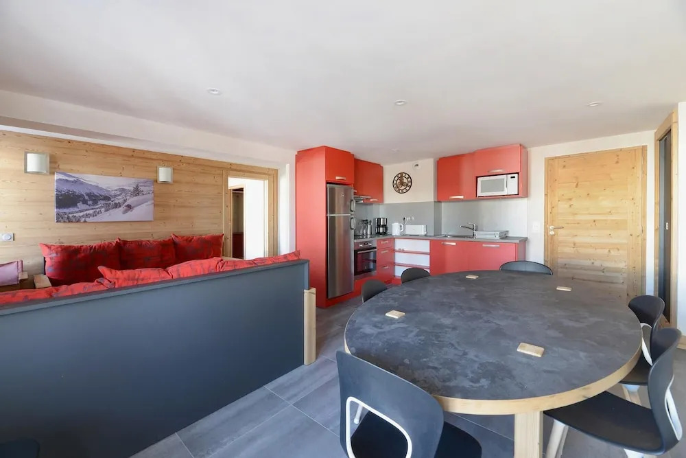 Residence LES Coches Apartment in a Family Resort at the Bottom of the Slopes Bac113