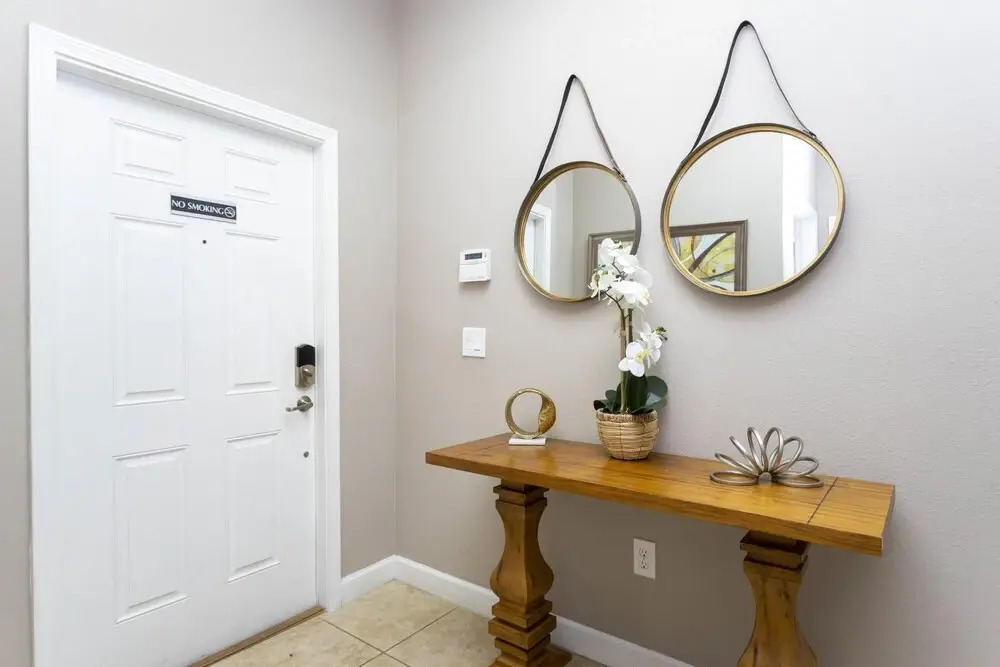 Beautiful Townhome Near Disney