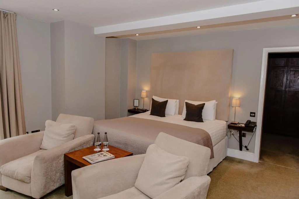 Woodlands Hotel