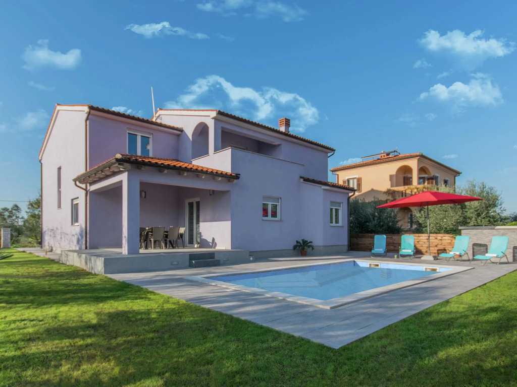 Comfortable Villa in Pula With Private Swimming Pool, Near the Beach