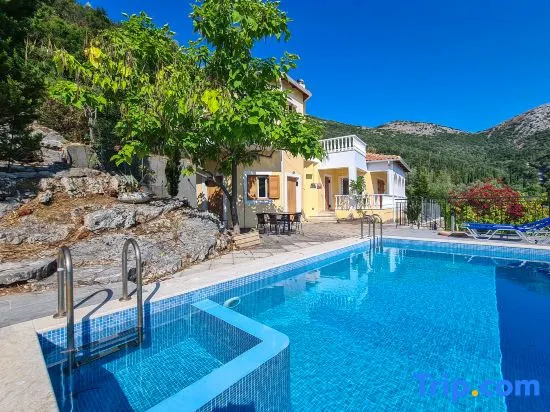Villa Victoria