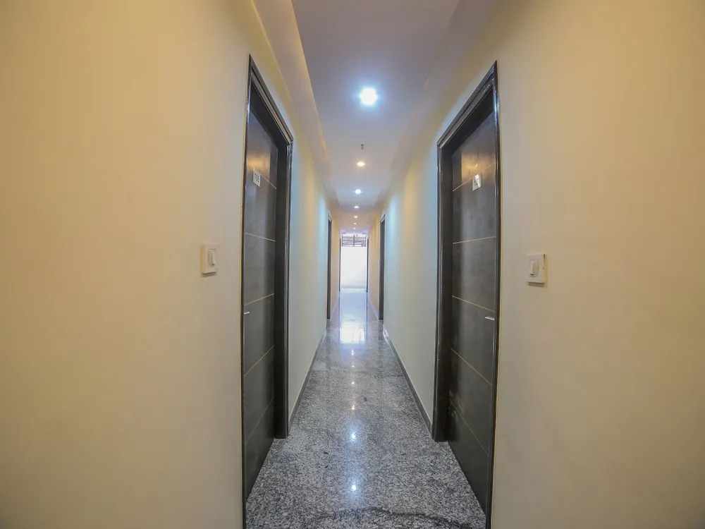 OYO 24565 Hotel Morgan