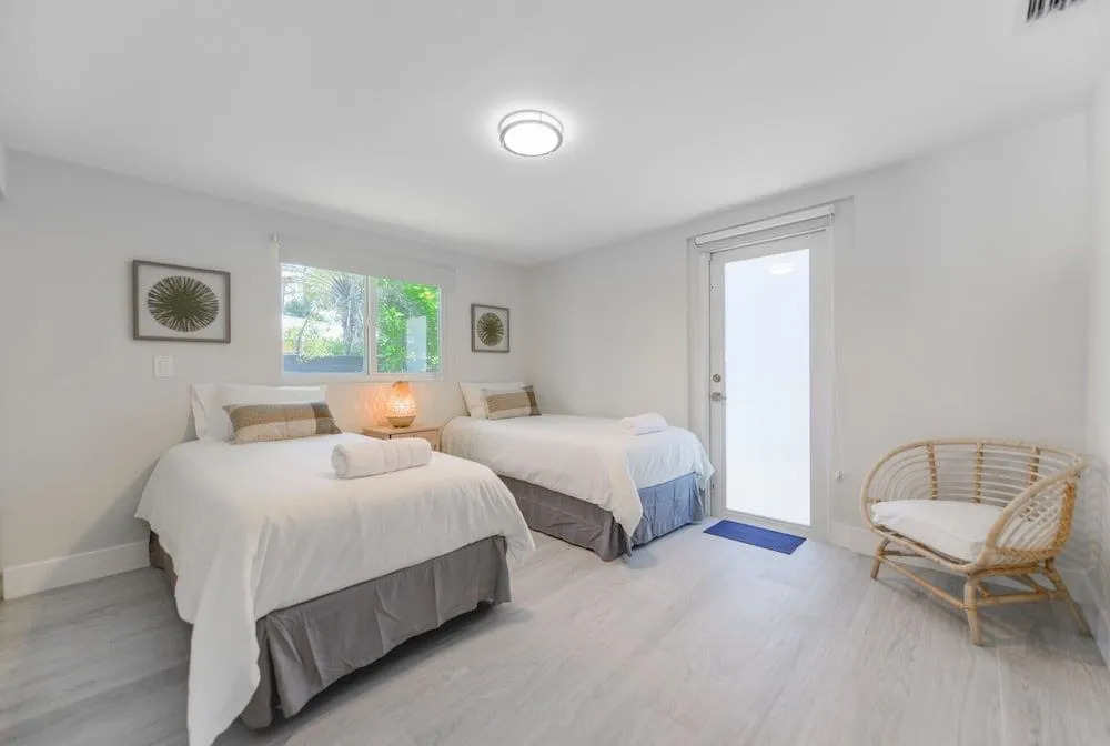 Amazing renovated home close to the Bay