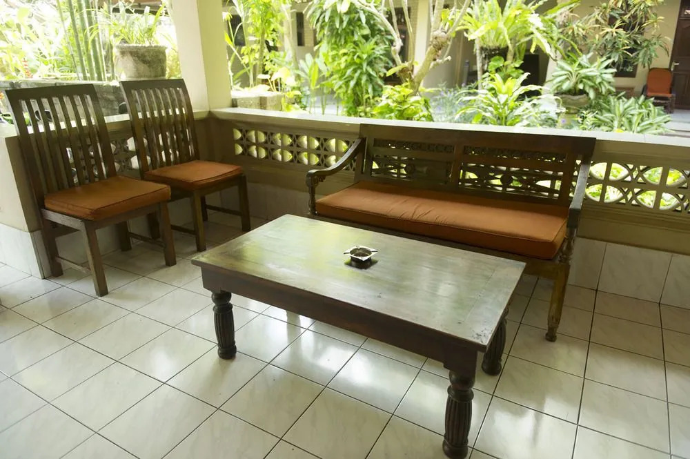 Airy Kuta Kartika Plaza Gang Puspa Ayu 12 Bali