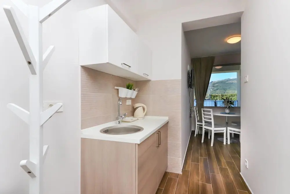 Apartments Maestral