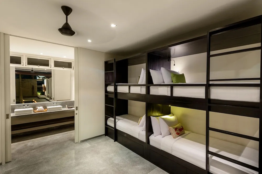 Canggu 4 Bed, Sleep up to 10, Butler, Cinema