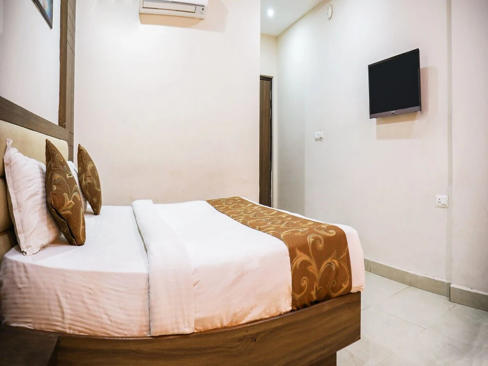 OYO 14635 Hotel Orchid