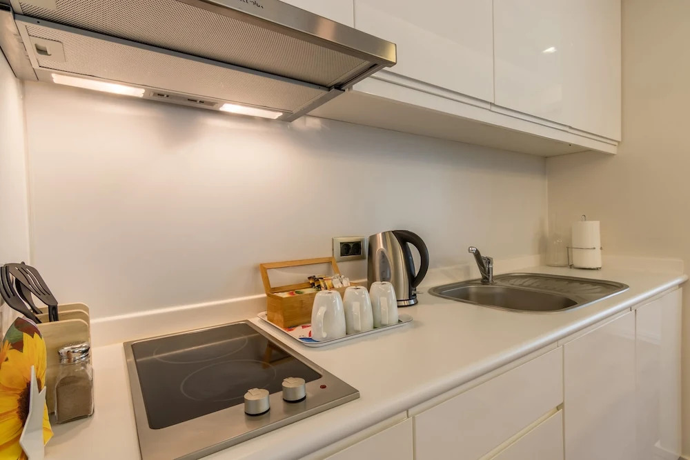 Aura Suites
