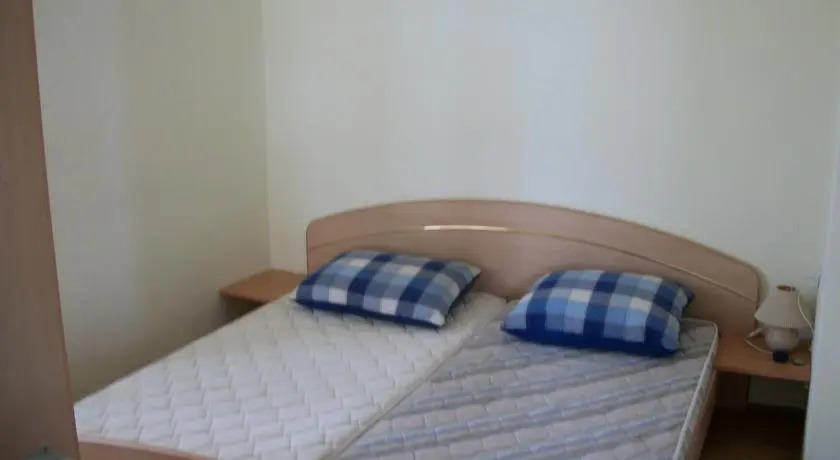 Apartment Ante