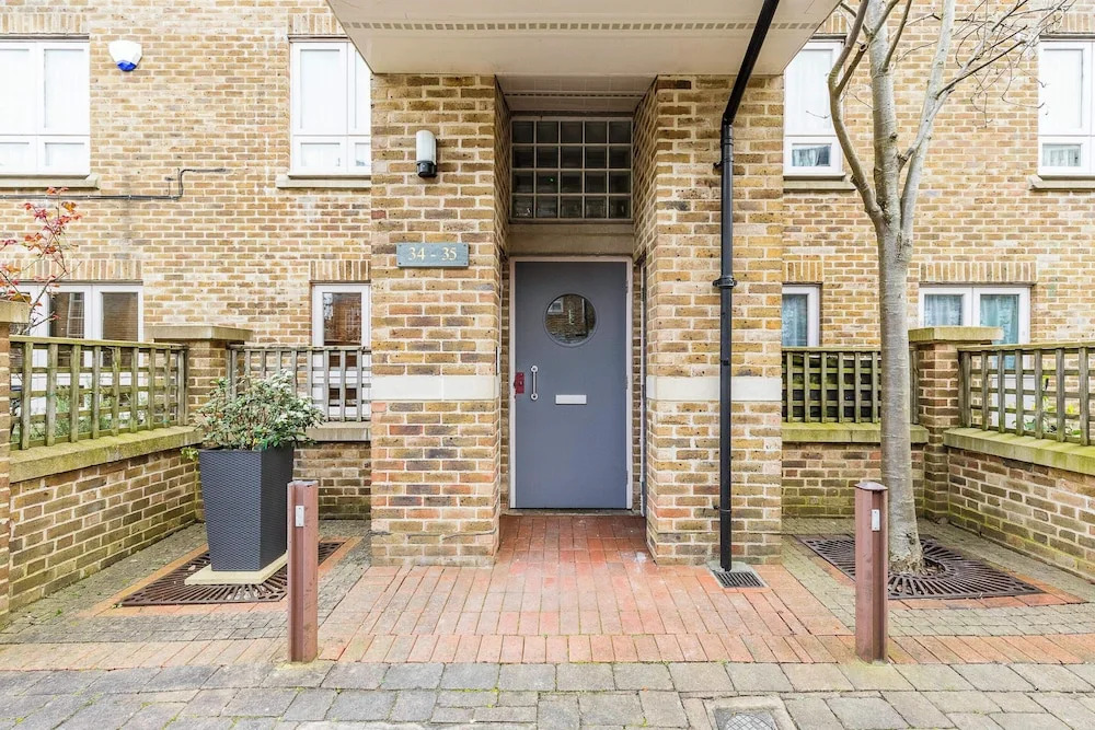 Finsbury Park Retreat: Modern Comfort