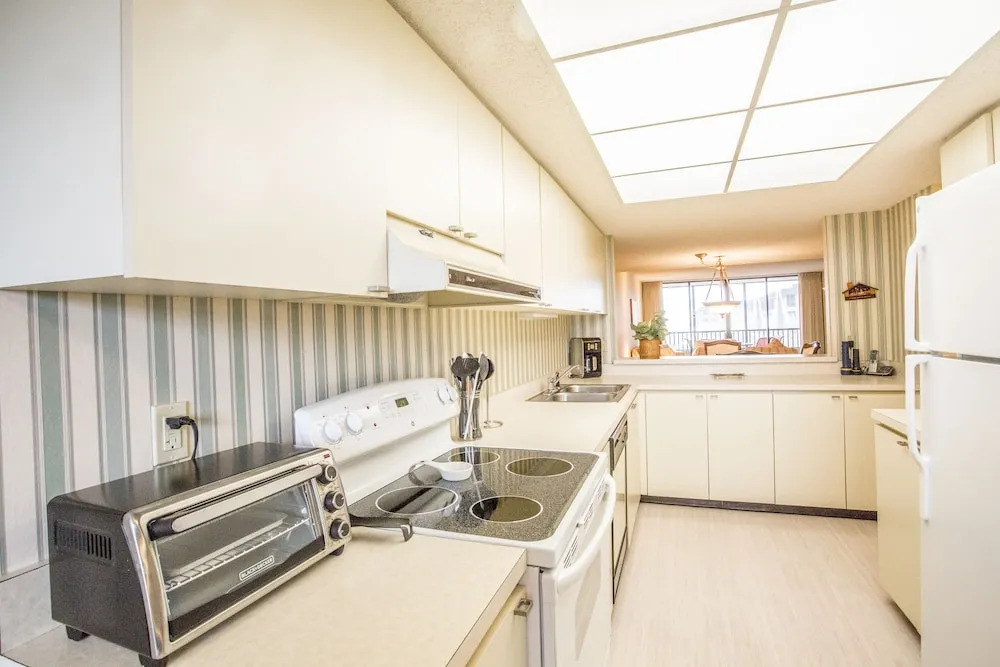 Gulf and Bay Club- C609 2 Bedrooms 2 Bathrooms Condo