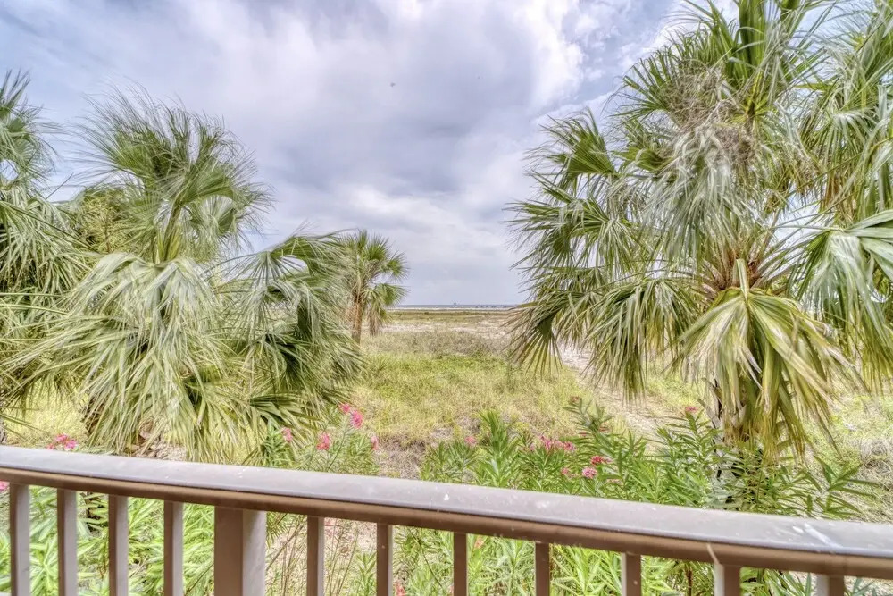 Holiday Isle Unit 122 - Ground Floor Corner Unit - Wrap Around Balcony - Extra Large Floor Plan! 3 Bedroom Condo by RedAwning