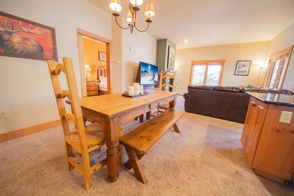 Expedition Station 8568 by SummitCove Vacation Lodging
