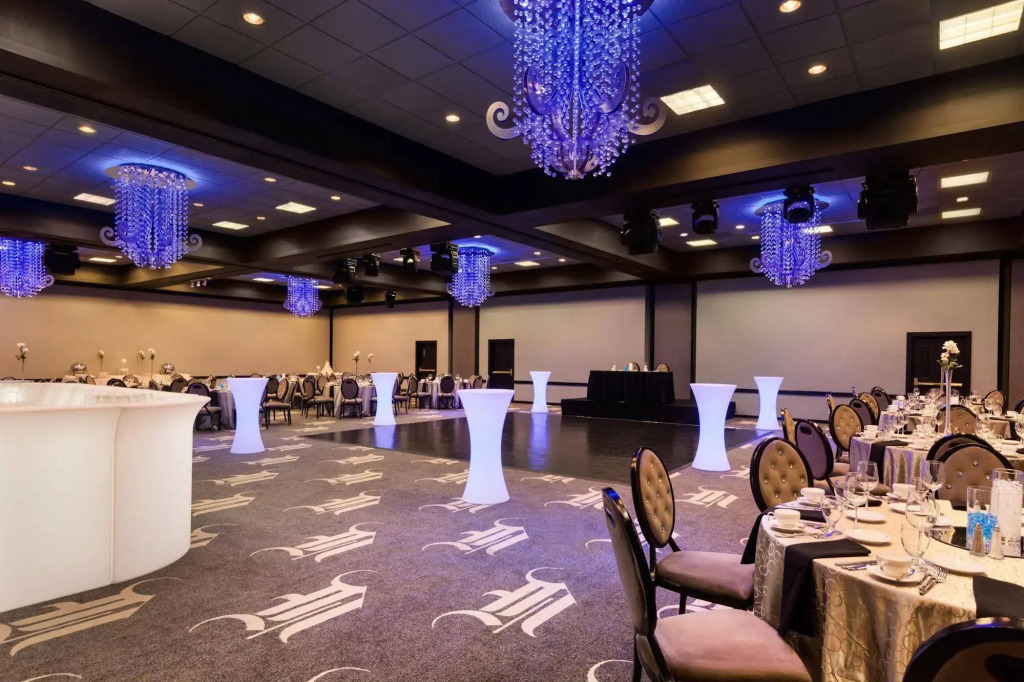 Holiday Inn Select North Dallas