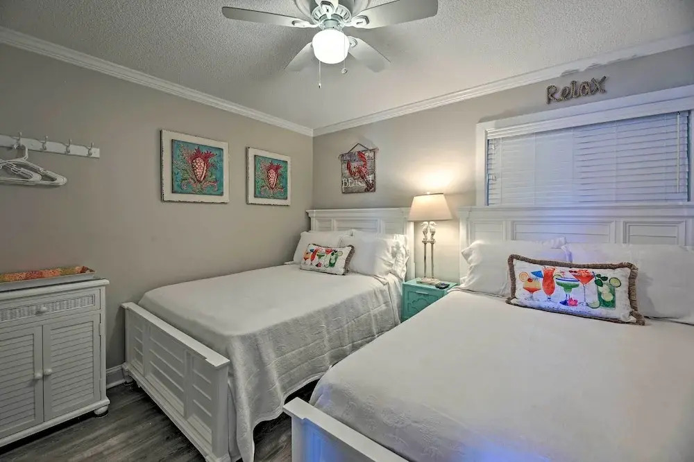 Walk to Beach: Ocean-view Atlantic Beach Condo!