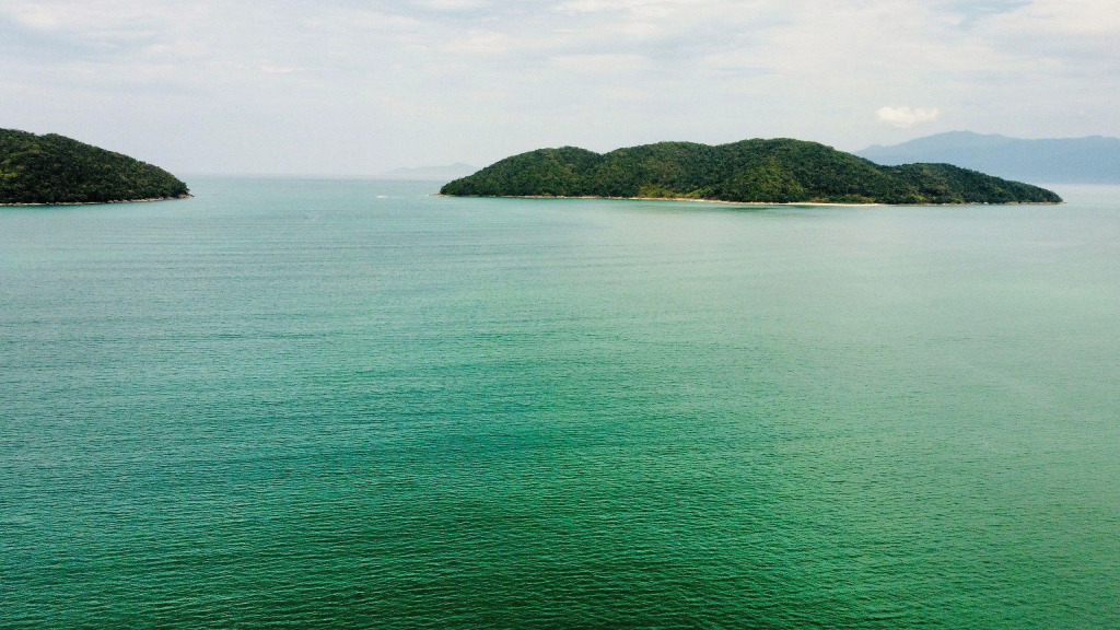 Apto C/ Piscina E Vista Para O Mar   Caraguatatuba