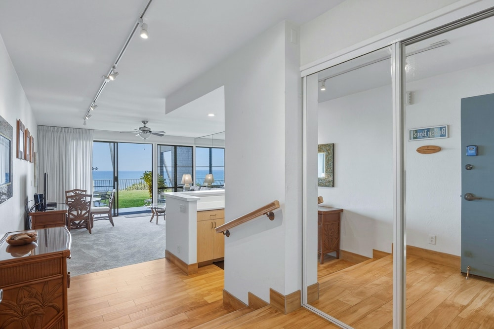 Napili Point Point-front Oceanview Condo - Unit B3 1 Bedroom Condo