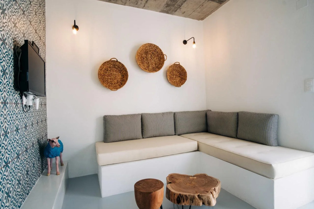 Mesanto Luxury Suites