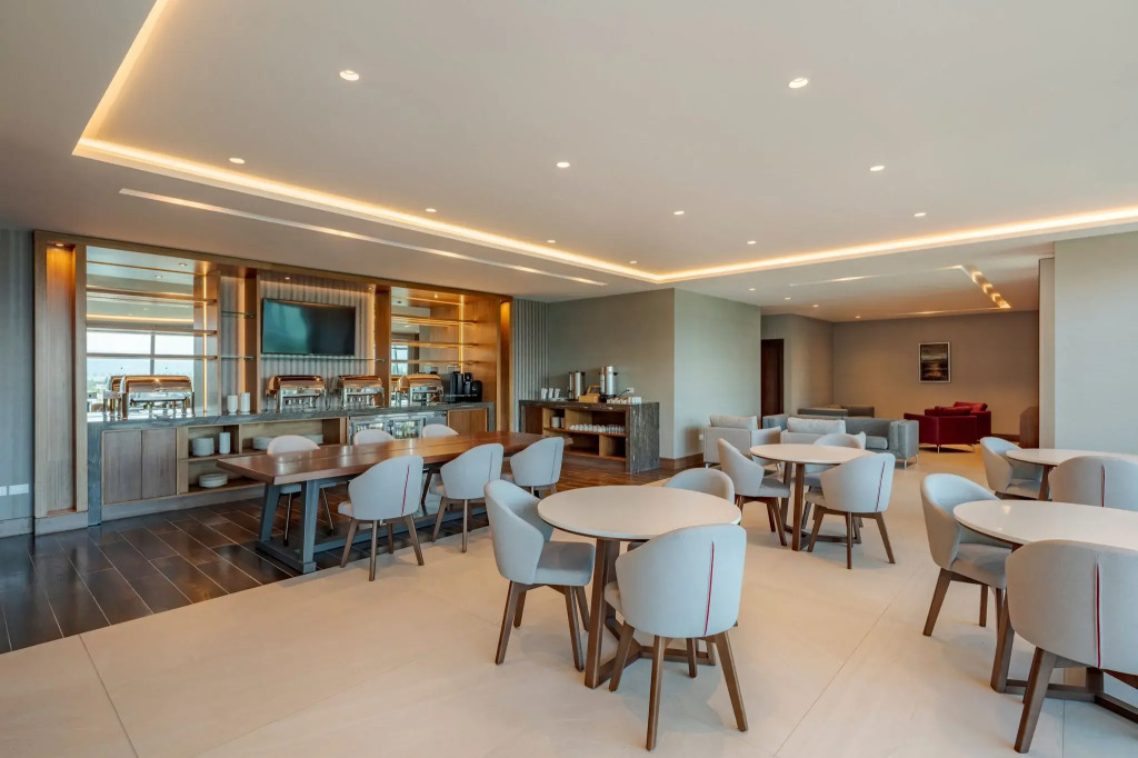 Holiday Inn - Quito Airport by IHG